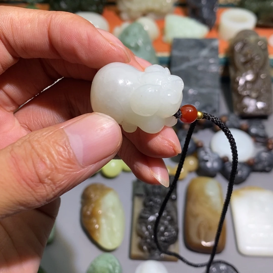 和田玉未镶嵌挂件