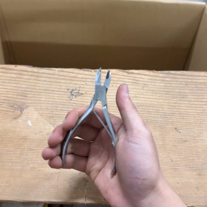 琛不给哈哈哈哈哈哈回家