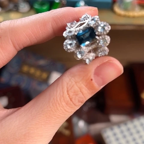 滴血莲花菩提吊坠