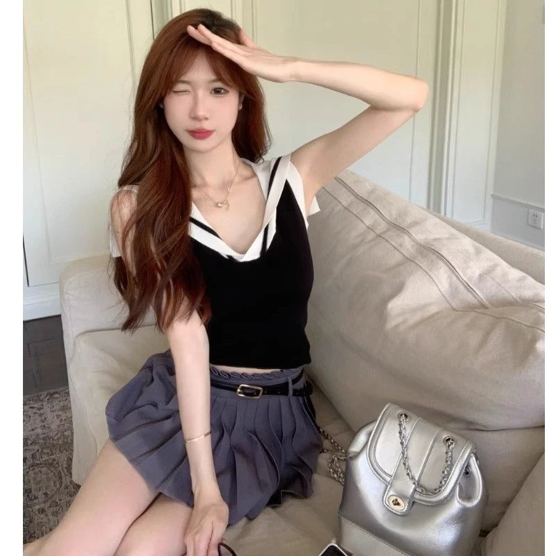 海军领无袖针织衫，黑白撞色纯欲风，夏日甜辣穿搭首选少女必备！