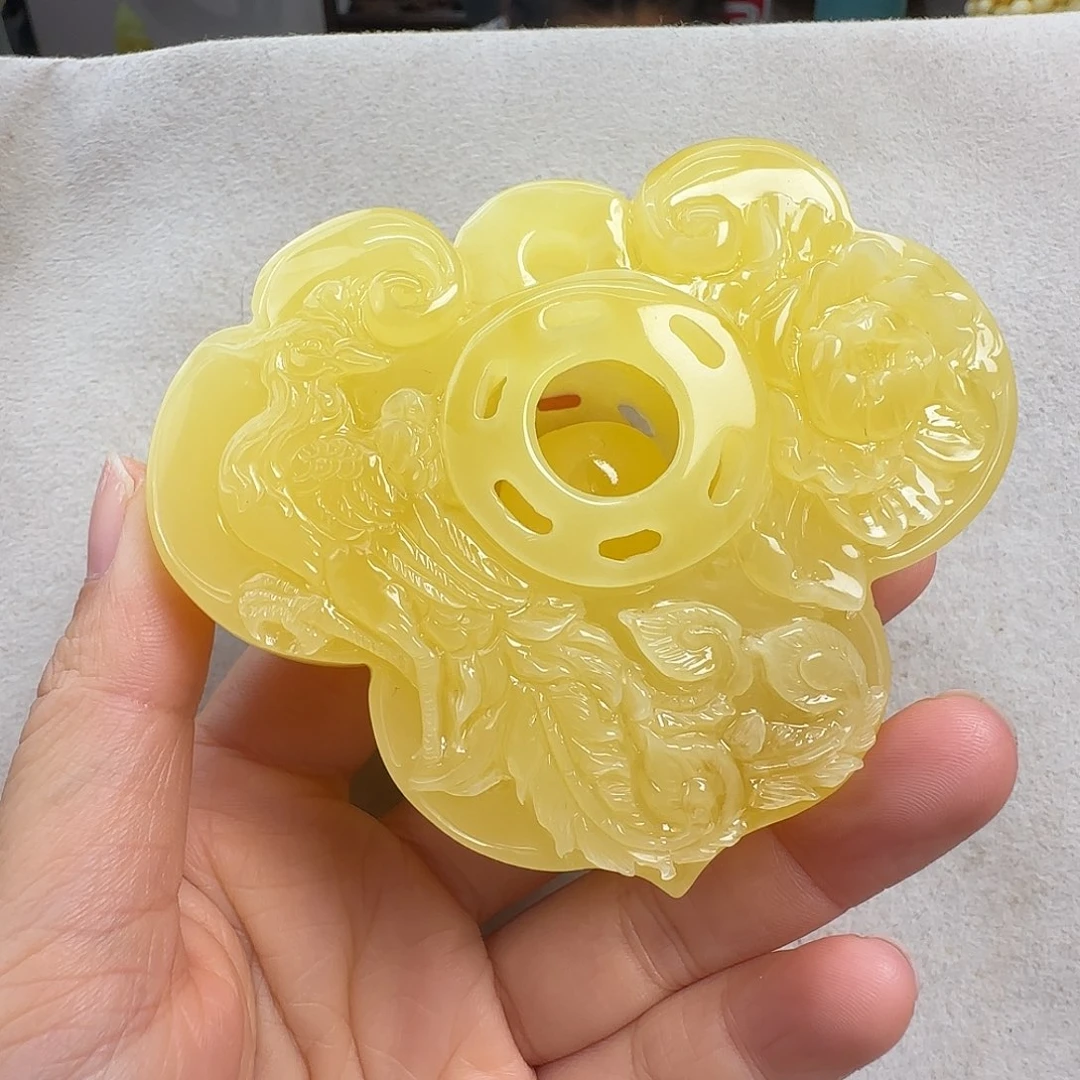 蜜蜡未镶嵌珠宝奇石