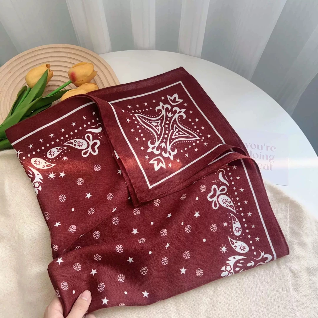 70方巾女士波点丝巾百搭风优雅风法式韩版星星不掉色花卉星光