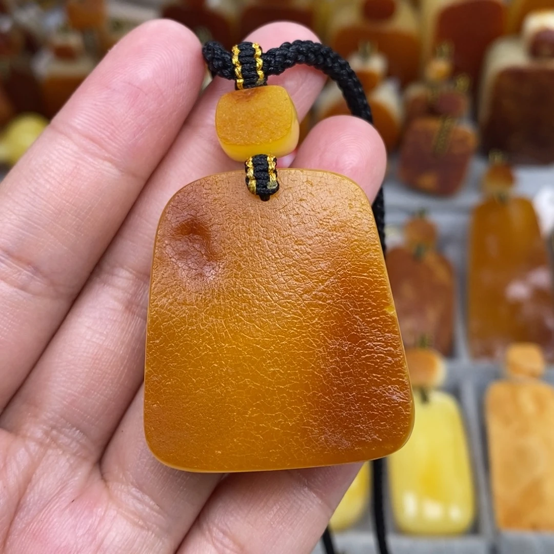 琥珀未镶嵌珠宝奇石