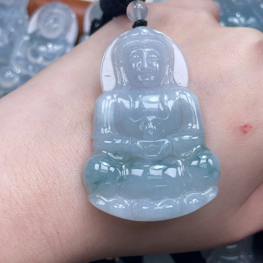 翡翠未镶嵌颈饰观音