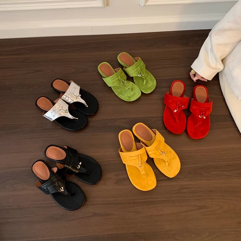 复古小众粗跟人字拖夹脚拖鞋女夏外穿银色凉拖鞋沙滩鞋设计感女