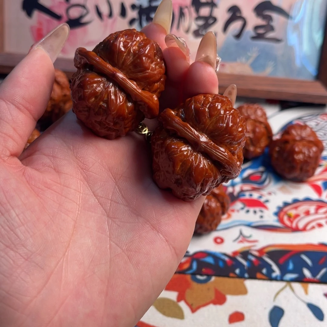 文玩核桃吊坠蛤蟆头40