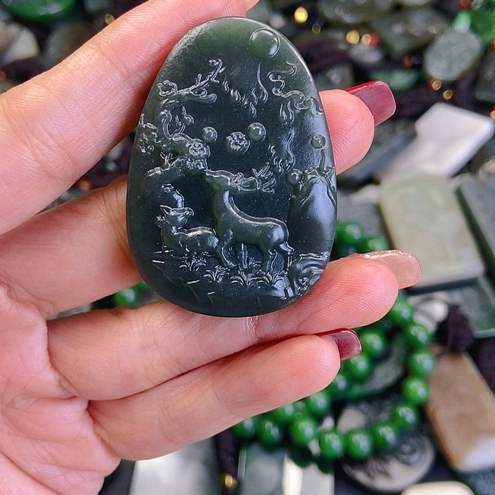 颈饰未镶嵌和田玉