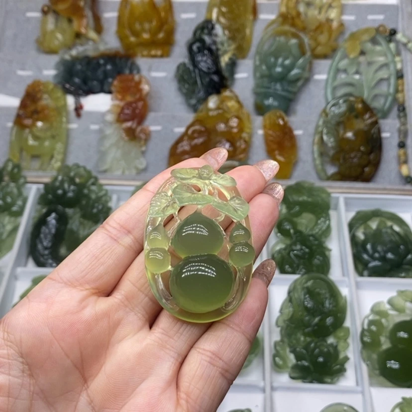 【闪购商品】蛇纹石玉颈饰未镶嵌龙****居