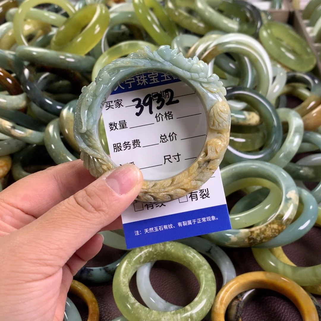八***横蛇纹石玉未镶嵌手镯3932