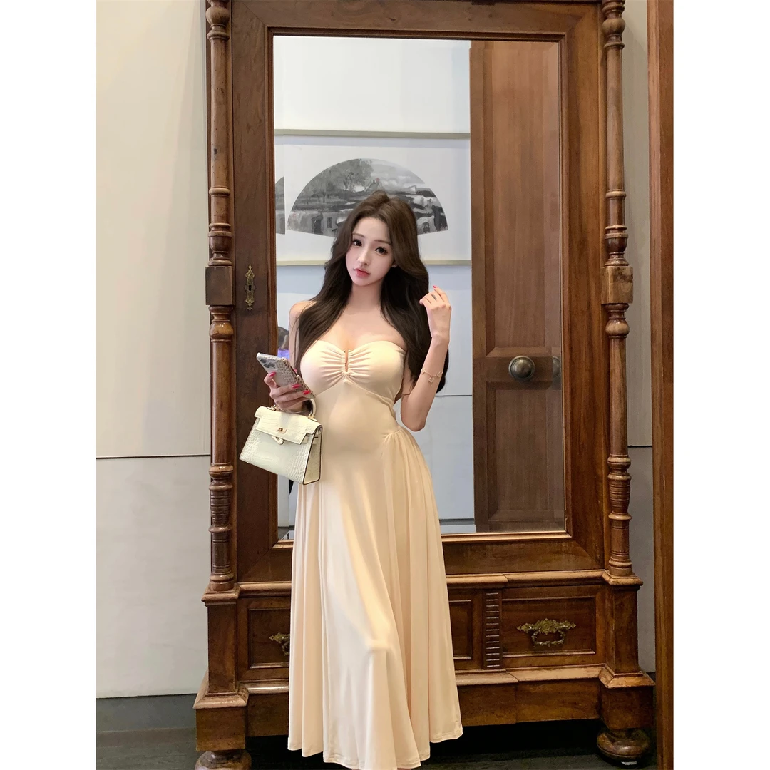 温柔性感气质抹胸连衣裙女时尚百搭轻奢绝美别致温柔高级设计裙子