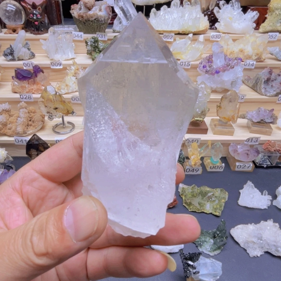 地***士石材天然白水晶家居装饰摆件