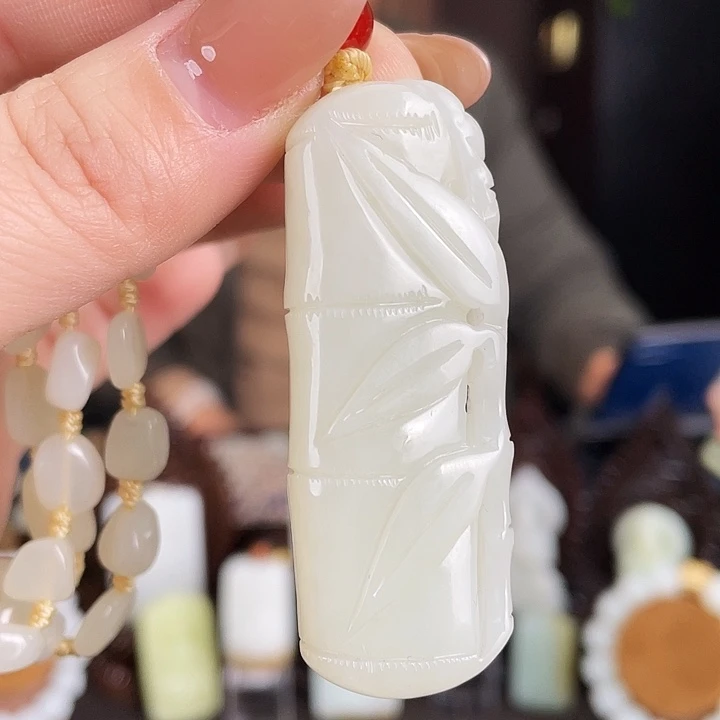 和田玉未镶嵌颈饰定制发货