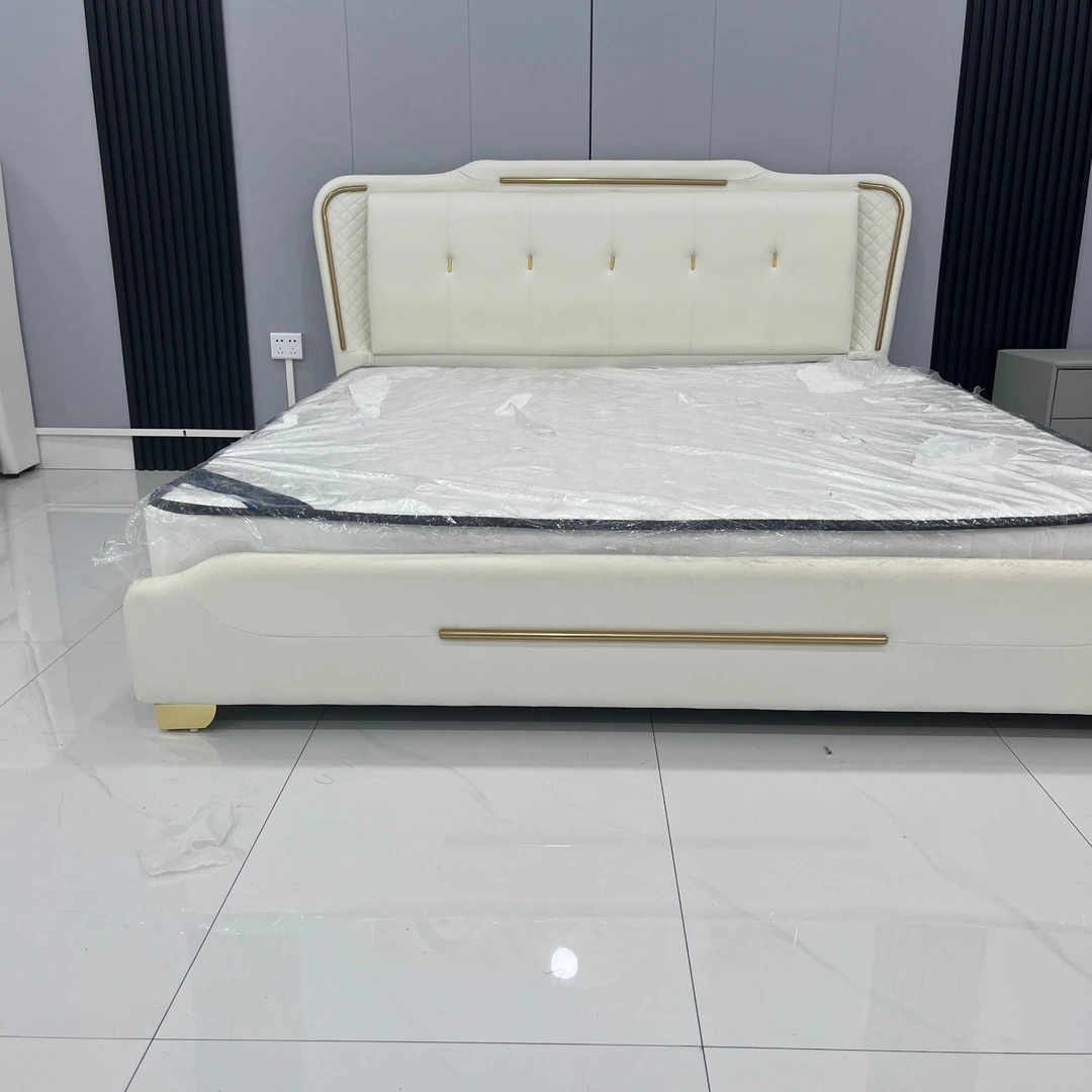 908轻奢简约皮艺落地床意式主卧双人床家用免洗软包床储物