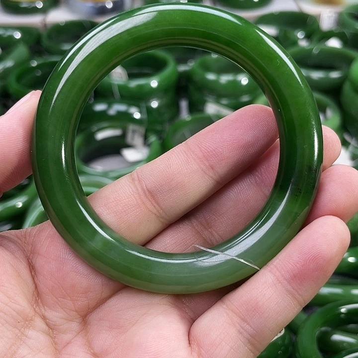 未镶嵌手镯和田玉（碧玉）