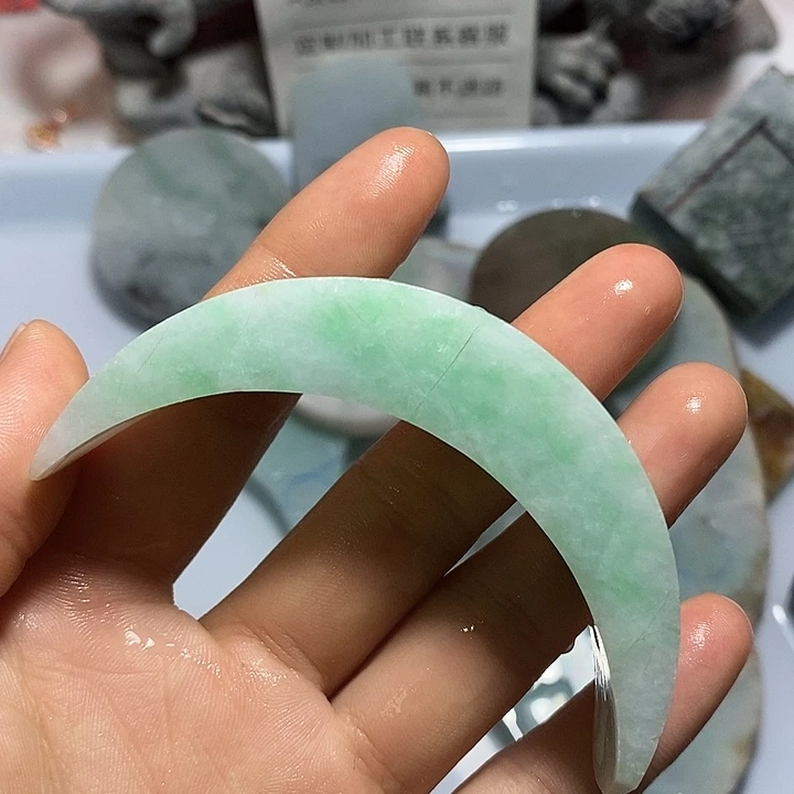 翡翠裸石翡翠毛料