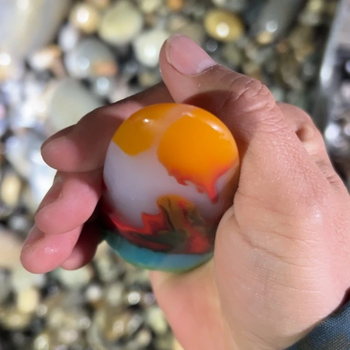 和田玉（糖玉）未镶嵌珠宝奇石