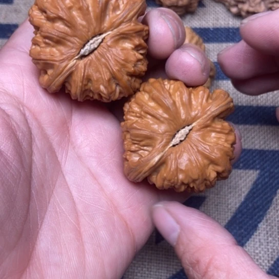 吊坠文玩核桃白狮子