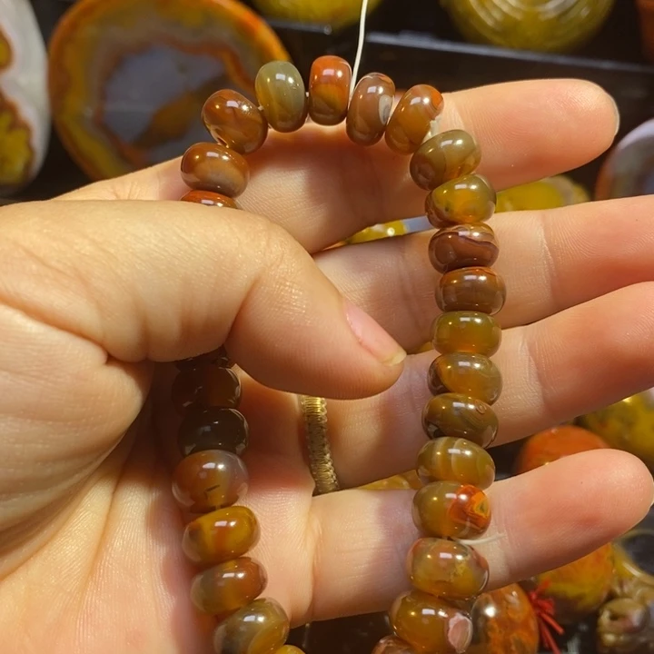 合金颈饰玛瑙/玉髓西*