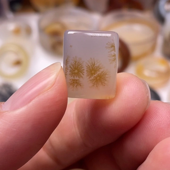 玛瑙/玉髓未镶嵌吊坠(不含链)