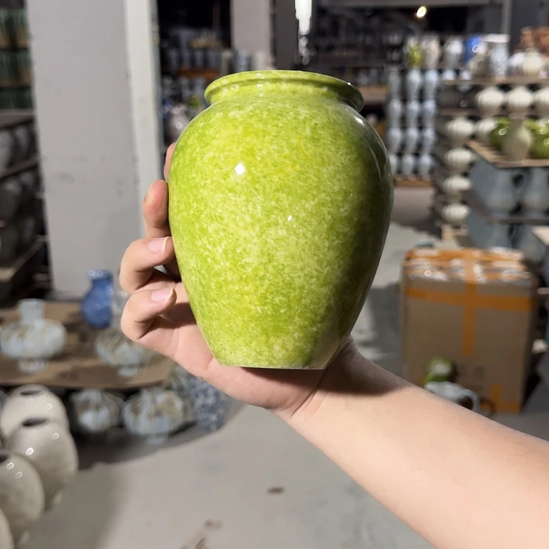 匡***姐景德镇陶瓷花瓶01