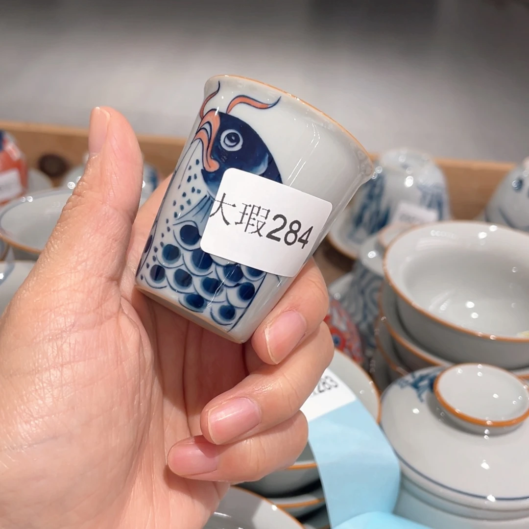 釉下手绘茶具微瑕