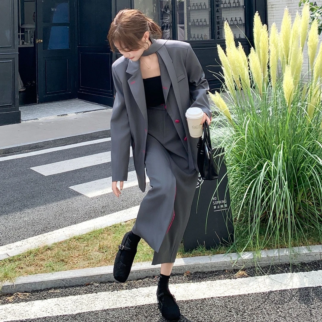 灰色西装半身裙两件套女2025年秋季新款时尚韩系温柔风减龄套装裙