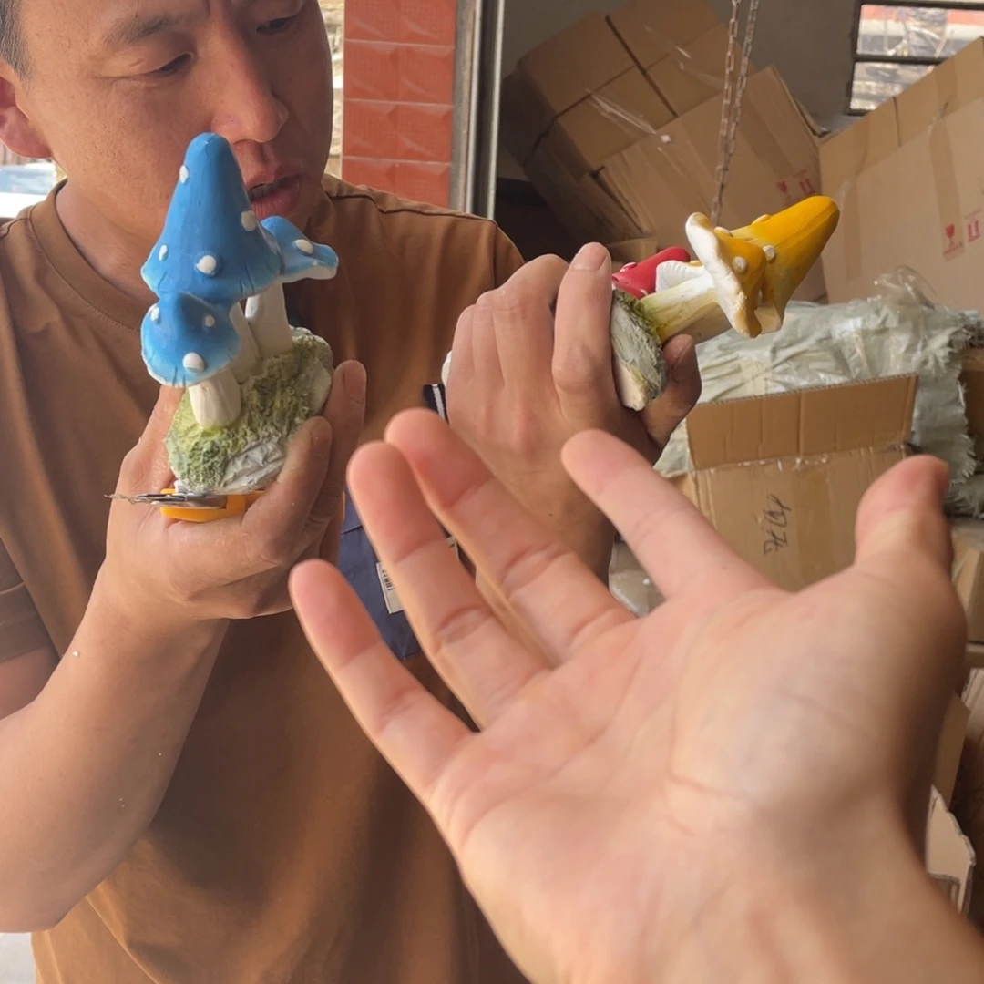 【闪购商品】树脂三个蘑菇一组