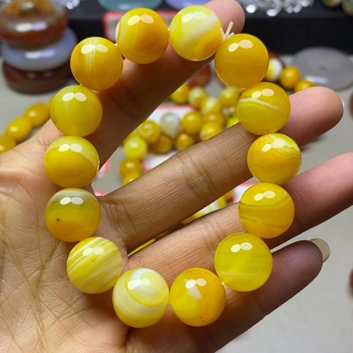 玛瑙/玉髓颈饰未镶嵌为**候