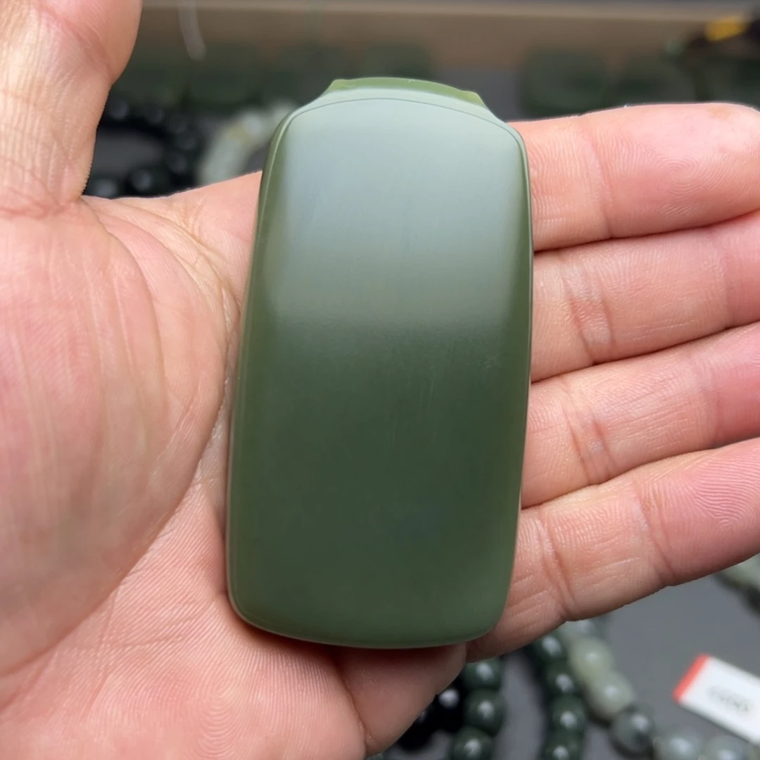 和田玉手链未镶嵌沙枣青无事牌471