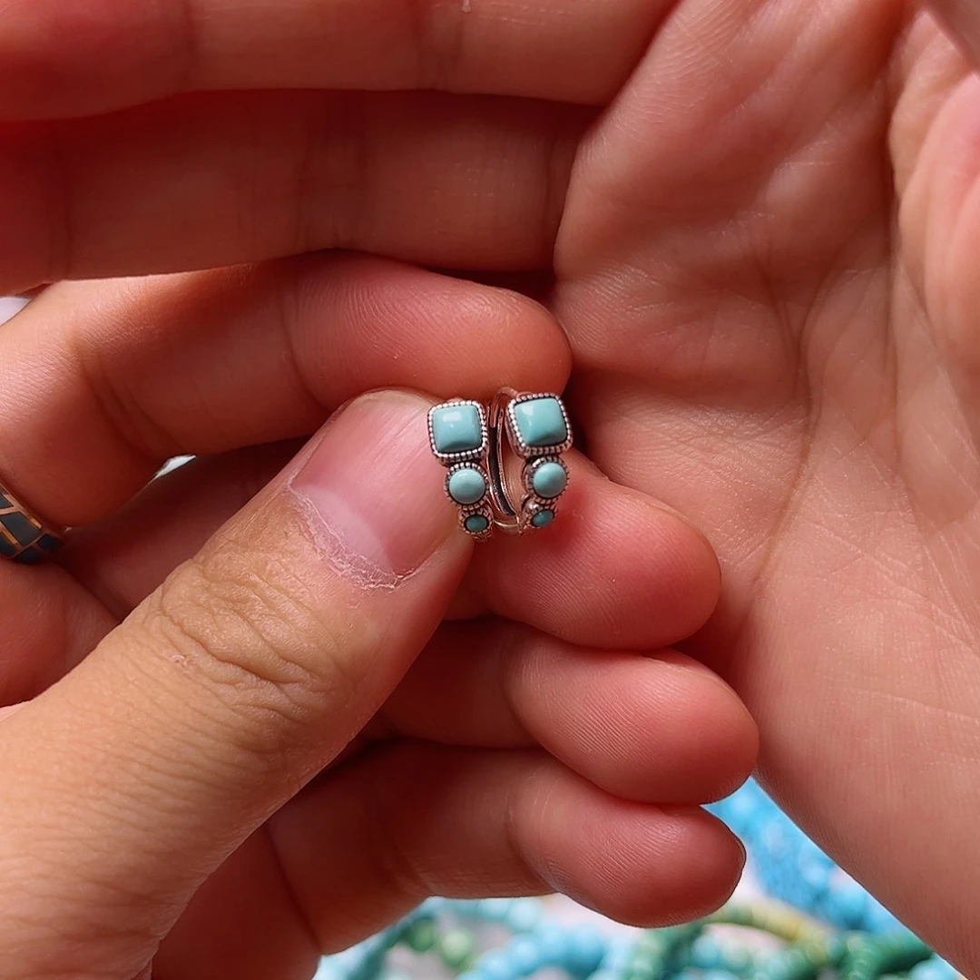 未镶嵌绿松石珠宝奇石