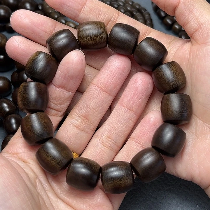 沉香手串铁**私白棋玉化