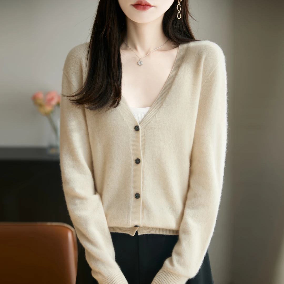 哥弟阿玛施官方秋季V领精仿羊毛针织开衫简约纯色洋气百搭上衣女
