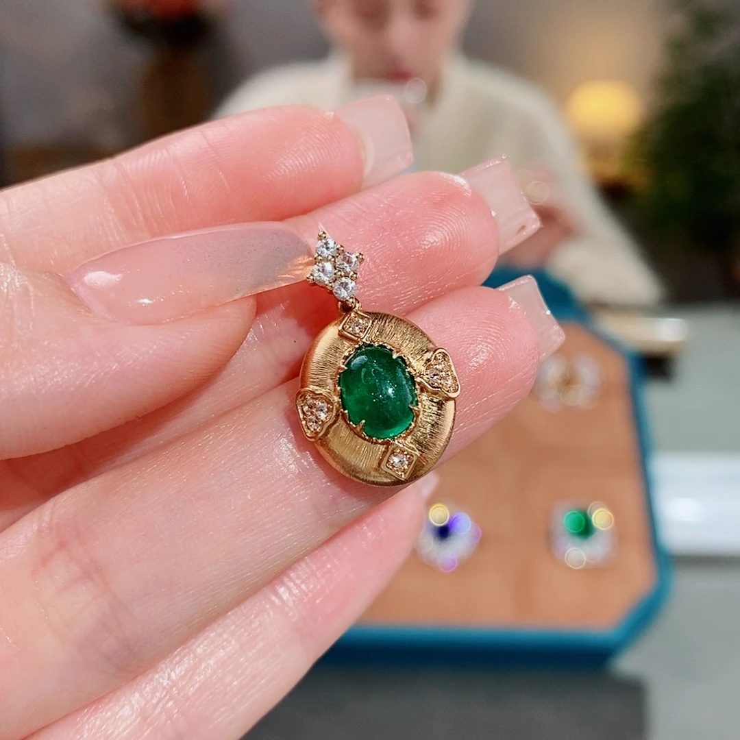 祖母绿颈饰18K金镶嵌1.3ct哥伦比亚