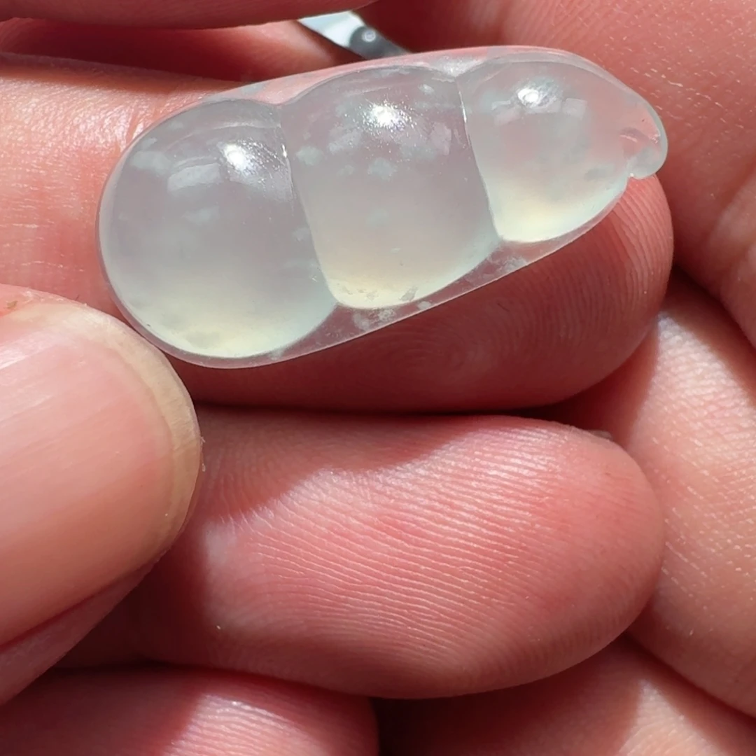 翡翠未镶嵌颈饰天然翡翠豆子