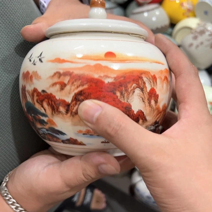 瑕疵福利品陶瓷茶叶罐介意勿拍