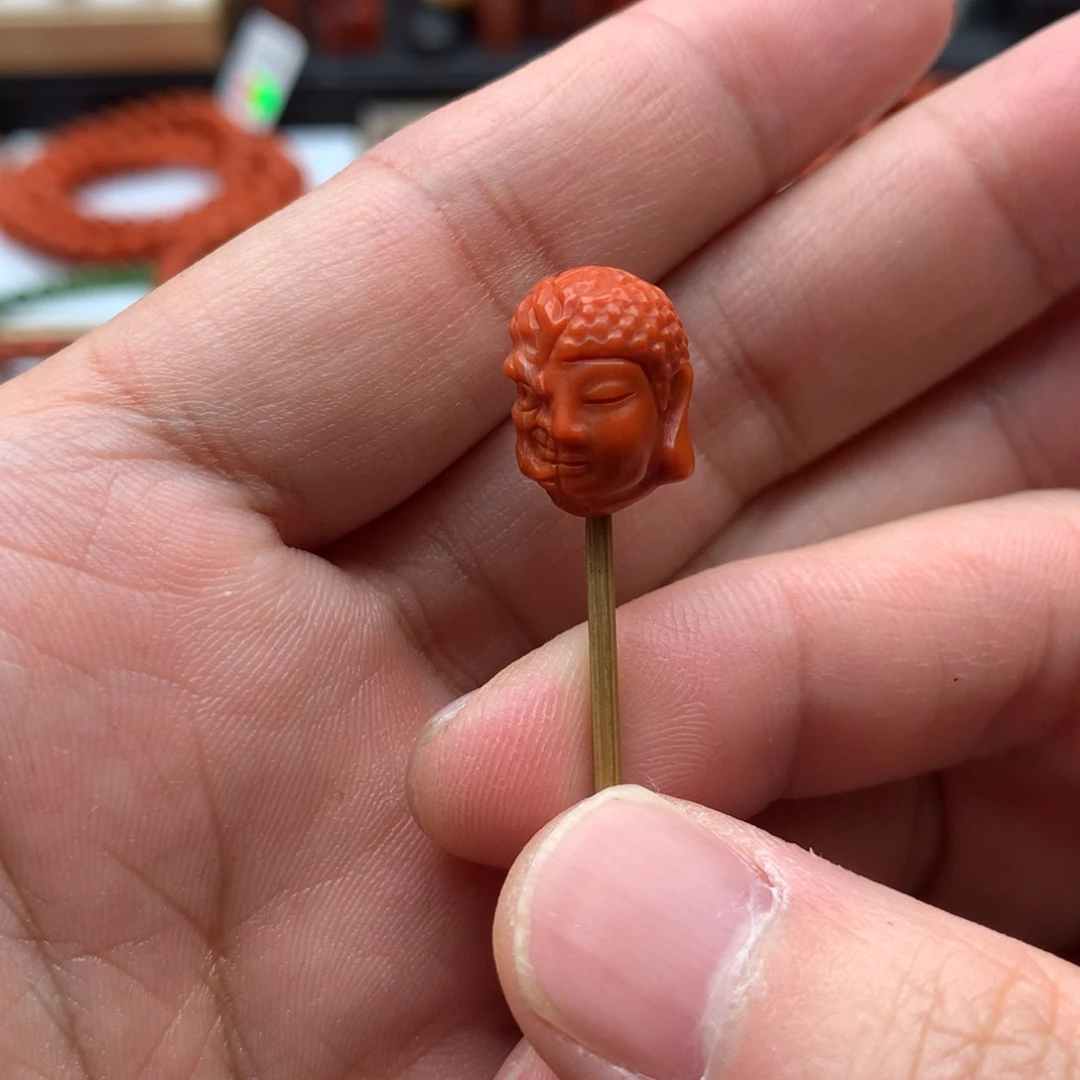 南红玛瑙配饰未镶嵌德****姐