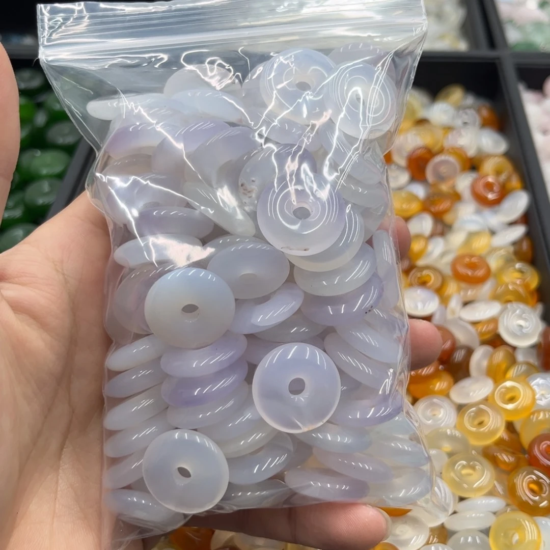 都***人玛瑙/玉髓合金颈饰