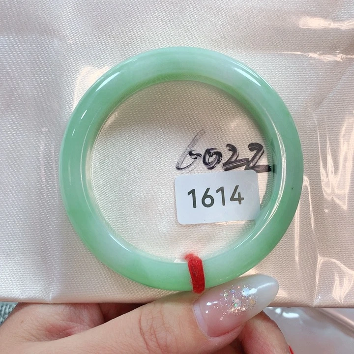 翡翠手镯未镶嵌天然翡翠手镯53