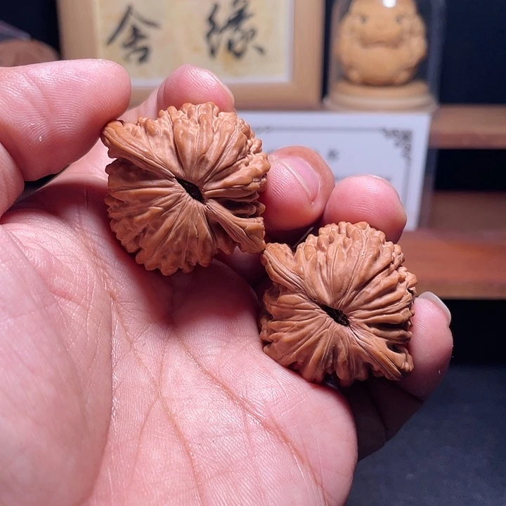 把件文玩核桃汉高楼40尺（磕碰）