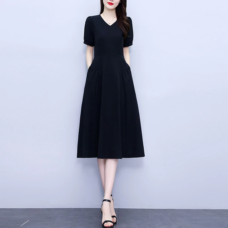 仿真丝黑色裙子夏季女装2025新款短袖连衣裙法式收腰显瘦小黑裙薄