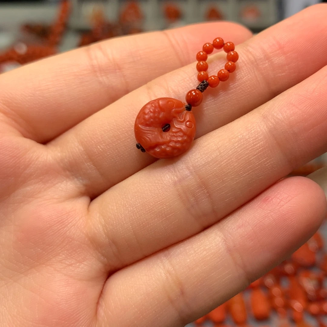 【闪购商品】南红玛瑙滴溜未镶嵌