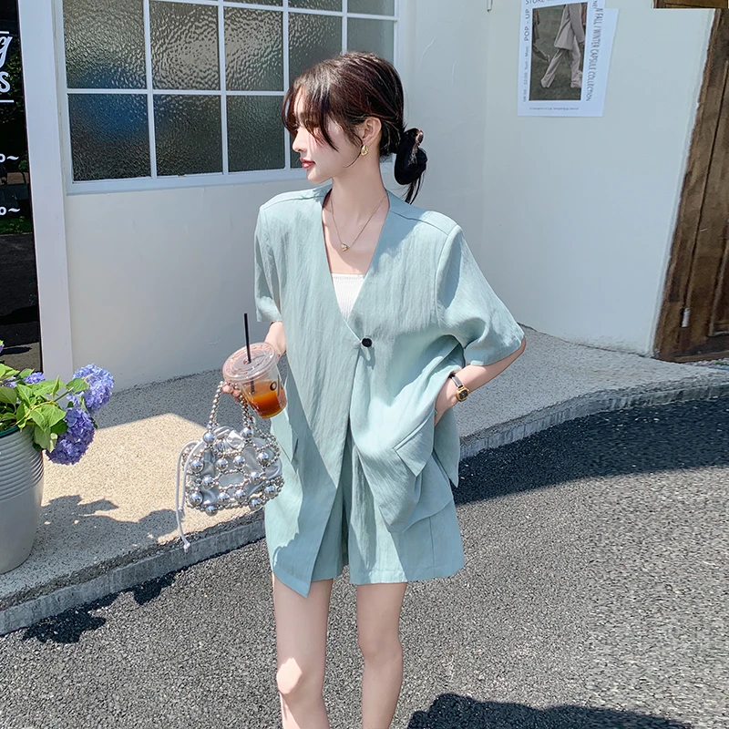 蓝色简约气质薄款西装套装女2025夏季新款时尚韩系百搭短裤两件套