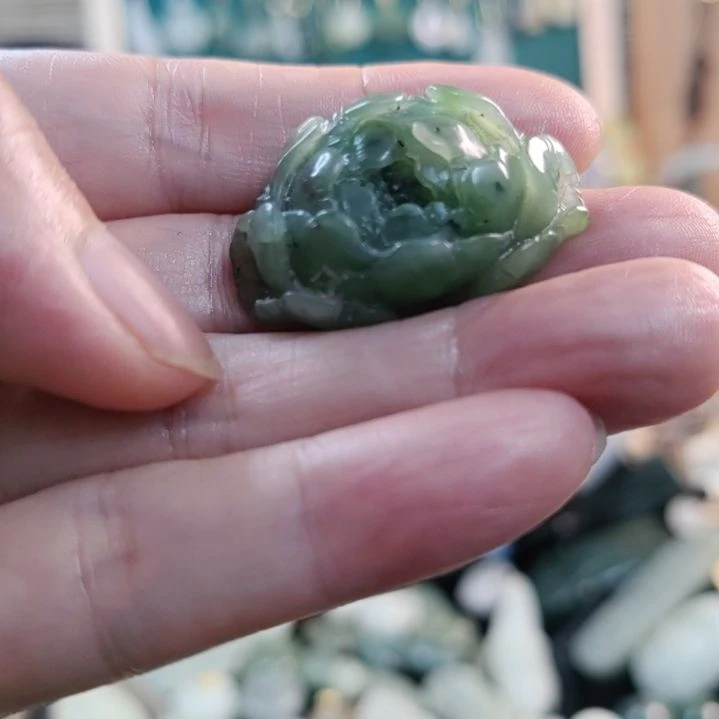 和田玉（碧玉）未镶嵌颈饰