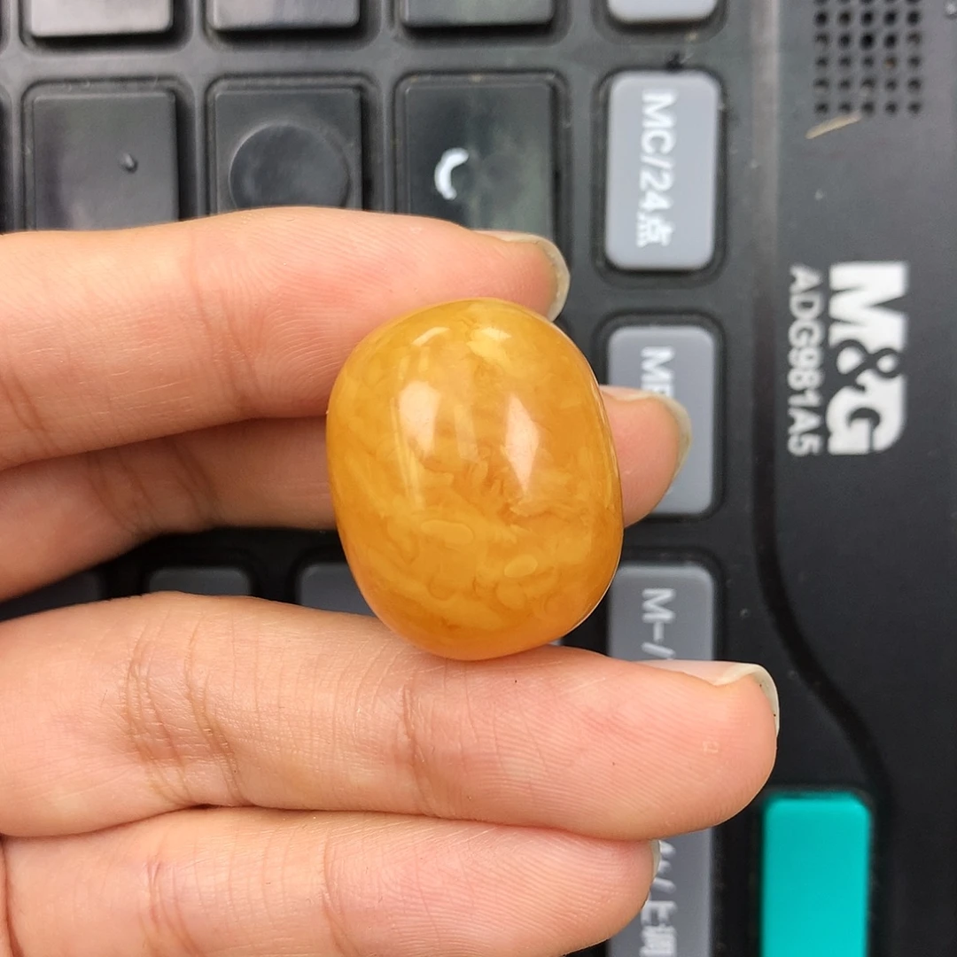 梅***尘琥珀未镶嵌珠宝奇石