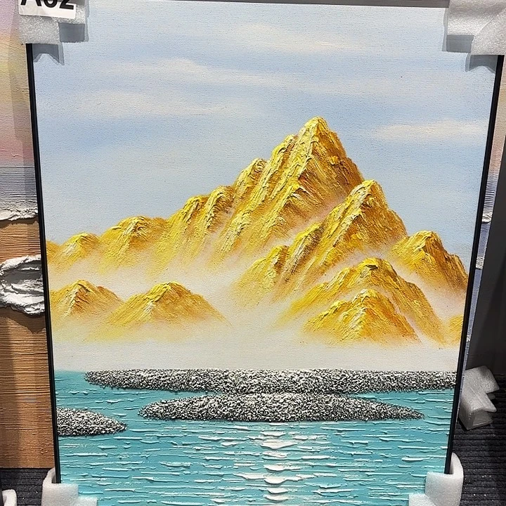 竖款70.90日照金山黑框