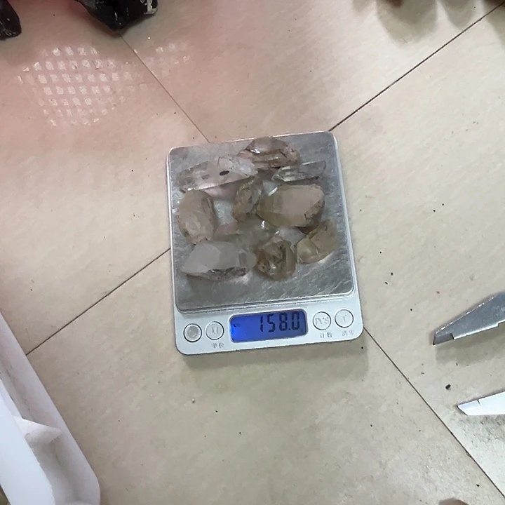 蓝***莓未镶嵌珠宝半成品水晶