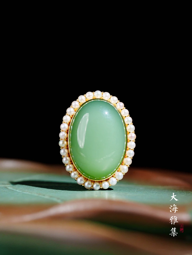 【典藏粉青】粉青和田玉蛋面珍珠手牌 D4829（18）