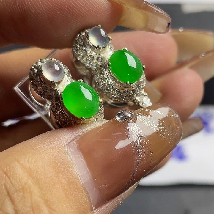 在***8定制翡翠未镶嵌865877958885