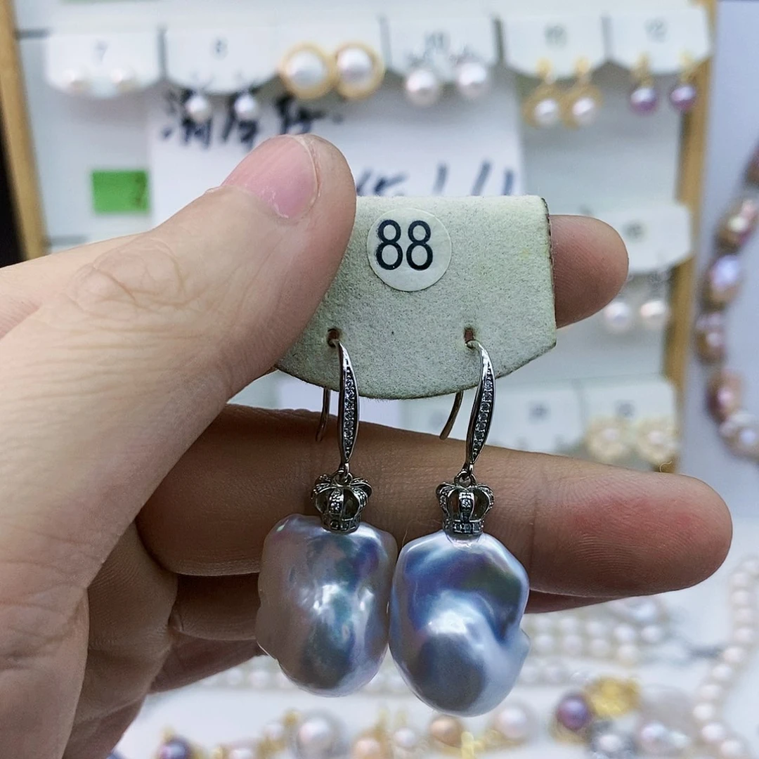 淡水珍珠耳饰未镶嵌小*点