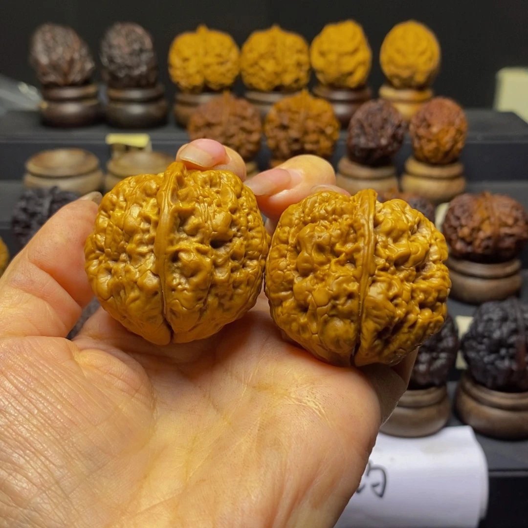 警***钟九五玄包42尺寸云南文玩